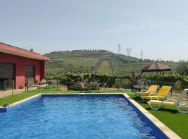 Quinta dos Padrinhos - Suites in the Heart of the Douro，位于拉梅戈的酒店