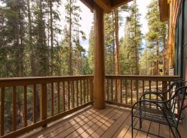 Charming Condo Nestled In The East Keystone Resort Neighborhood, Shuttle To Ski Slopes, Outdoor Pool And Hot Tub，位于狄龙的酒店