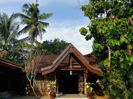 Griyo Jawi - Cabins & Pool