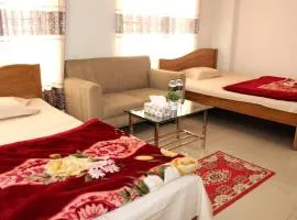 Calm & Cozy Guest Room with Free Breakfast-Parking