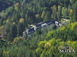 Hotel Skalka，位于日利纳的酒店