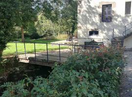 Chambre d'hôte Moulin du Breuil.，位于Pionnat的酒店