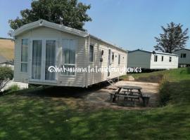 Hakuna Matata Holiday Homes - Newquay Bay Resort，位于纽基的度假村