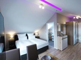 -Neubau- 30qm Dach-Apartment，位于富尔达的酒店