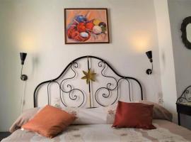 Casa con terraza con vistas al valle - Cal Taverner，位于Montsonis的酒店