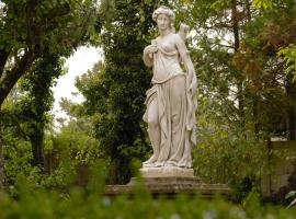 Pavillon de Diane, Le Malesherbois，位于Gollainville的酒店