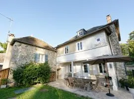 Maison du Passeur du XVIII siècle, classée, Authenticité et Confort avec Jardin et SPA, proche Giverny, 1 heure de Paris