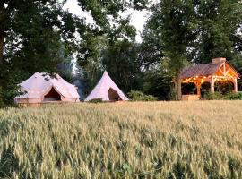 Cowcooning / Family tents，位于Huldenberg的豪华帐篷