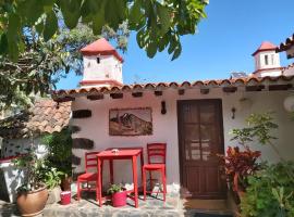 Charming 1-Bed House in La Laguna，位于拉拉古纳的带停车场的酒店