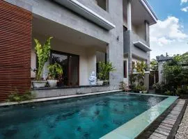 Central Ubud Modern Apartments + Private Kitchen