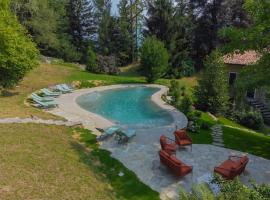 Villa Riva Bellagio with Pool & Garden by Rent All Como，位于贝拉吉奥的酒店