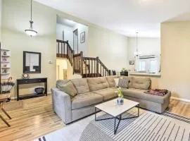 Cozy Cary Abode about 10 Mi to Downtown Raleigh!