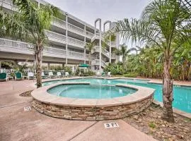 Galveston Condo with Oceanfront Views and 2 Pools