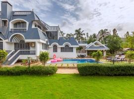 Grey Mosaics by StayVista - Mountain-view villa in Vasai with Pool, Spacious lawn & Terrace，位于孟买的乡村别墅