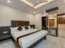 Hotel Aatithya Satkar Near Mahalaxmi Temple
