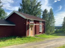 Bogärdan, cozy cabin by the Luleå River，位于哈拉斯的木屋