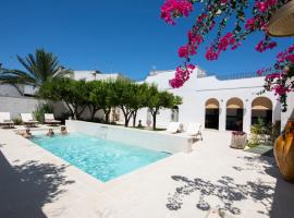 Palazzo Angelica BeB Salento - bed and breakfast Otranto，位于朱尔迪尼亚诺的酒店