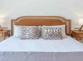 Keerada Villa Near Golf Course and Country Club，位于Ban Pha Luat的宠物友好酒店