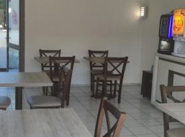 enor hotel，位于普卢马戈阿尔的酒店