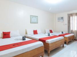 RedDoorz @ Goldland Spring Resort Urdaneta City，位于Urdaneta的酒店