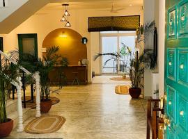 AnandMai - Sustainable Living Spaces，位于斋浦尔的家庭/亲子酒店