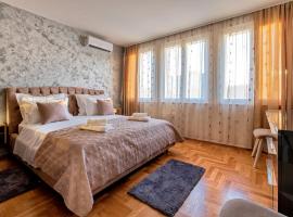 NEW! Luxury Apartment Dona