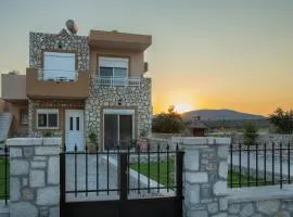 Electi Apartments Charaki