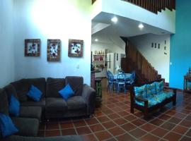 Casa Azul，位于卡拉瓜塔图巴科卡纳海滩附近的酒店