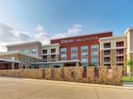 Drury Inn & Suites San Antonio Airport，位于圣安东尼奥Blessed Sacrament Catholic Church Athletic Field附近的酒店