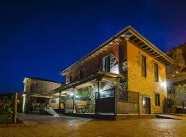 阿尔博拉达德尔奥酒店