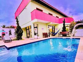 Hostel e Pousada Bahia Beach，位于伊塔尼亚恩的酒店