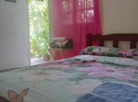 Hostal Brisas Calobrenas，位于Calobre的青旅