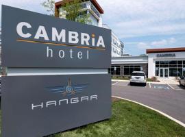 Cambria Hotel Nashville Airport，位于纳什维尔吉布森吉他工厂附近的酒店