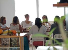 Surf House Gran Canaria，位于大加那利岛拉斯帕尔马斯的青旅