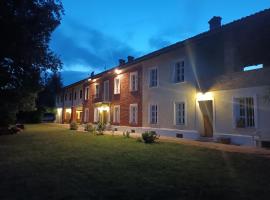 Guest House La Carolina，位于Tigliole的酒店
