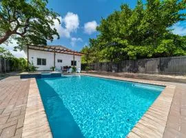 Pool Boutique Villa by the Beach 1