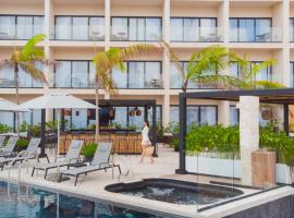 Hive Cancun by G Hotels