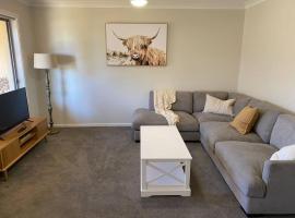 Family Favourite, Spacious 2 Bedroom Unit
