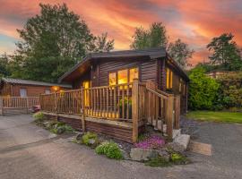 Bowness 45 - 2 bedroom Lake Windermere Lodge，位于温德米尔的酒店