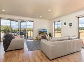 The Gem 39B Emerald Drive