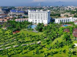 Celina Peninsula Resort Quảng Bình，位于洞海的酒店