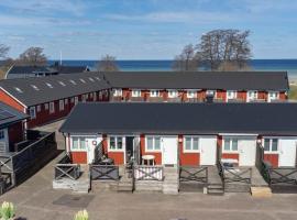Holiday Apartment Köpingsvik，位于雪平斯维克的海滩短租房