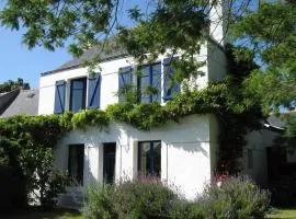 Maison Le Palais, 5 pièces, 8 personnes - FR-1-418-31