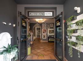 Regina Urban Beach Hotel，位于利多迪耶索罗Lido di Jesolo Sea Life Aquarium附近的酒店