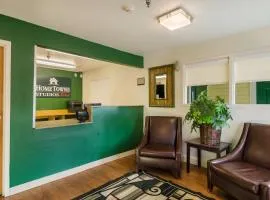 HomeTowne Studios by Red Roof Denver - Glendale/ Cherry Creek