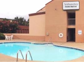 Williamsburg Outlet Mall Inn，位于威廉斯堡的酒店
