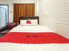 RedDoorz Syariah near Siloam Hospital Mataram，位于马塔兰的旅馆