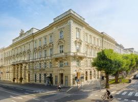 HYPERION Hotel Salzburg，位于萨尔茨堡的带停车场的酒店