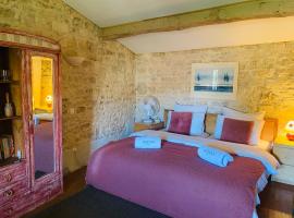 La Barauderie , chambre individuelle，位于Mazeray的酒店