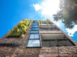 Housinn co-living Fatima en Medellín，位于麦德林Medellin General Hospital附近的酒店